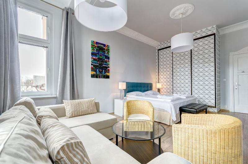 Dom & House Atelier Hotell 2*