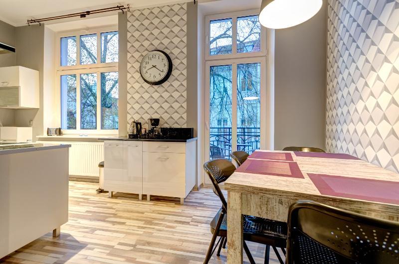 Dom & House Atelier 2*